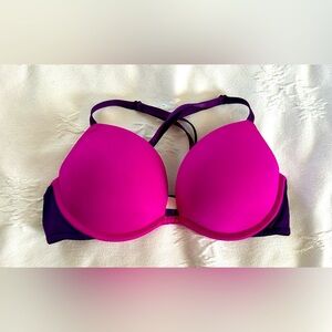 VS PINK Bra 32C, color is purple, underwire, adjustable straps